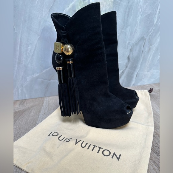Louis Vuitton heels boots - Picture 2 of 4